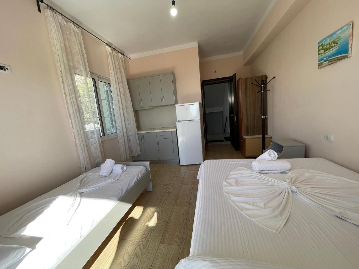 Villa Xhevdet Sarande Ngoại thất bức ảnh