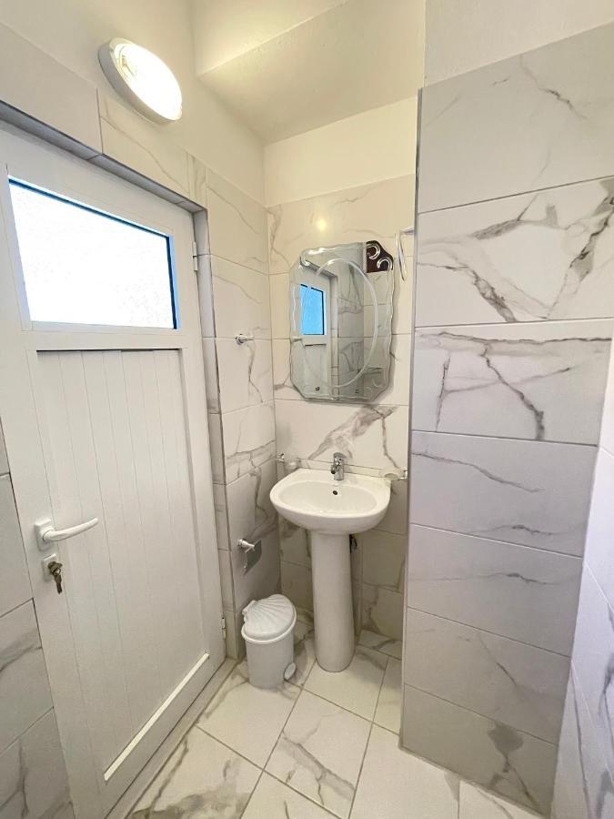 Villa Xhevdet Sarande Ngoại thất bức ảnh