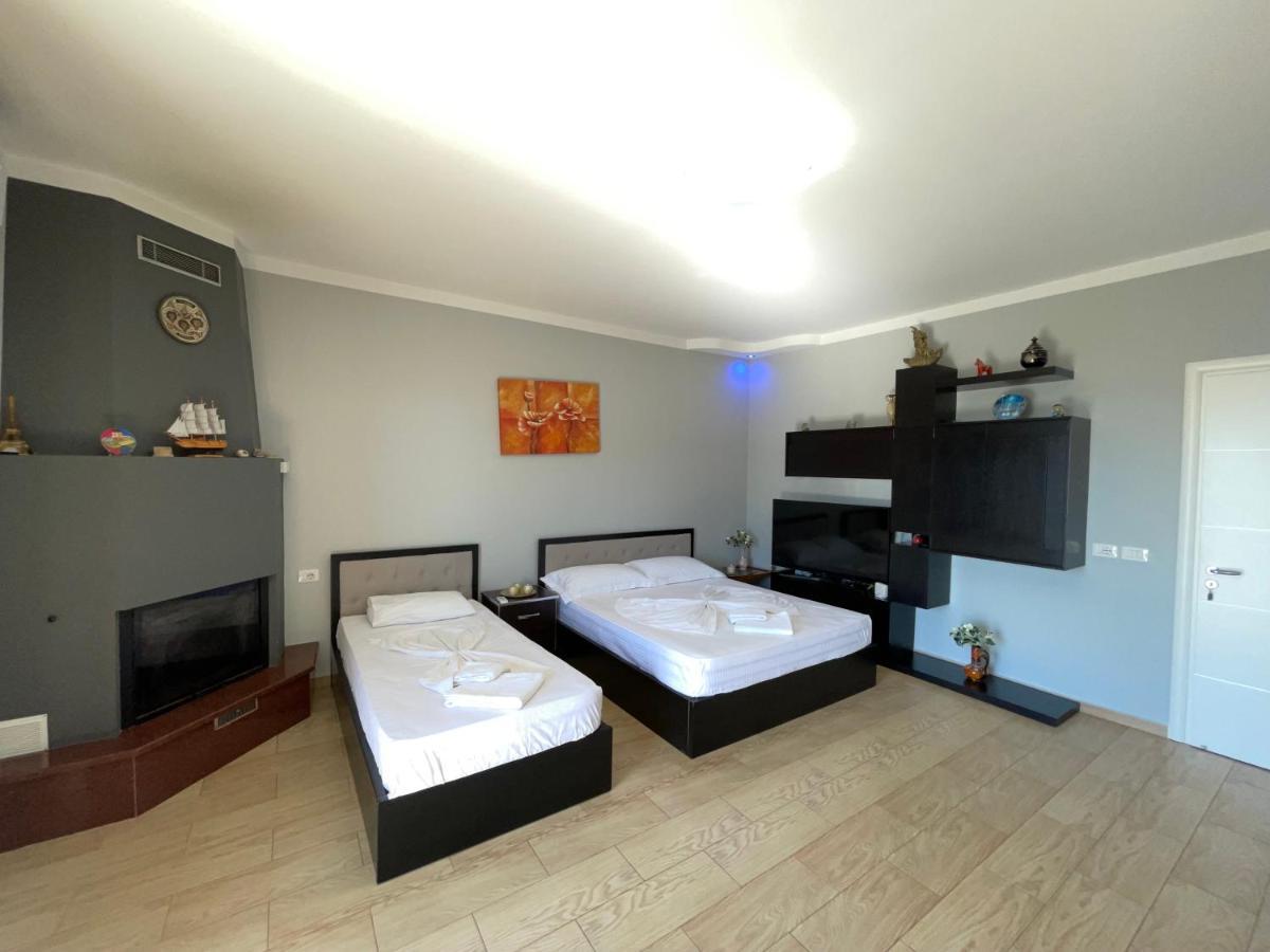 Villa Xhevdet Sarande Ngoại thất bức ảnh